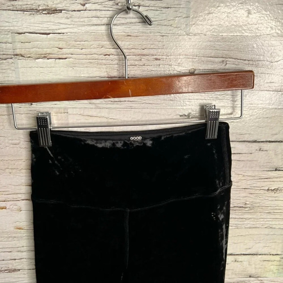 GOOD AMERICAN Crushing It Velvet High Waisted Leggings Black 1 small - Picture 4 of 9